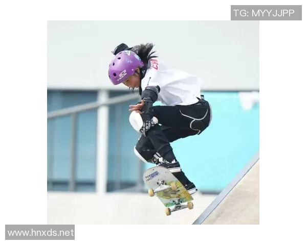 武汉滑板队的奋斗与荣耀：一段激情四溢的滑板纪实之旅